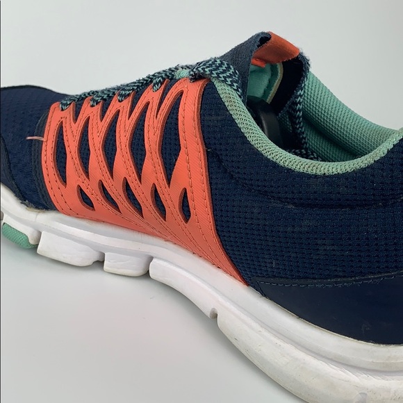 Reebok Shoes Women’s Sz 7.5 - Picture 4 of 7